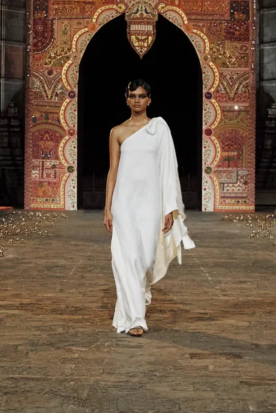 Look 93